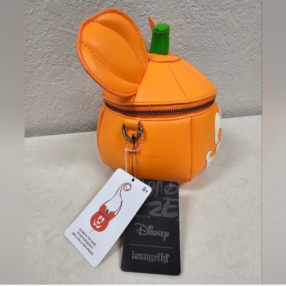 2024 Mikey’s Not So Scary Glow In Dark Pumpkin Bag - Picture 7 of 10